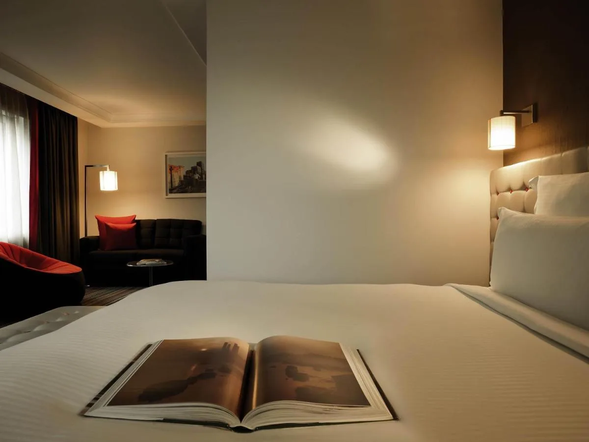 Junior King Suite